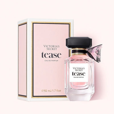 "Tease" is a sensual and provocative fragrance by Victoria's Secret that has become a classic. Vanilla, gardenia blooms, and frosty pear give it a neat and crispy aura, while amber, musk, praline, and sandalwood make "Tease" a sexy and alluring essence, perfect for those who welcome vitality and desire every adventure it has to show.  Know this fragrance and fall in love with the scent - a special perfume.