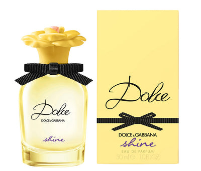 "Dolce Shine"  is a sweet and bright feminine fragrance, excellent for sunny days. Fruity top notes of grapefruit, mango, and quince provide the scent with a stimulating and energizing start. Next, a peaceful garden of orange blossom, tuberose, and jasmine notes deliver a floral feature that eases the aroma in the composition's heart. Know this fragrance and fall in love with the scent - a special perfume.