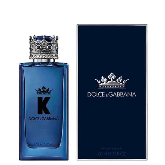 "K By Dolce & Gabbana" is a spicy and sweet versatile masculine fragrance perfect for casual events. It opens with blood orange, juniper berries, Sicilian lemon, and citrus blend. As the fragrance&