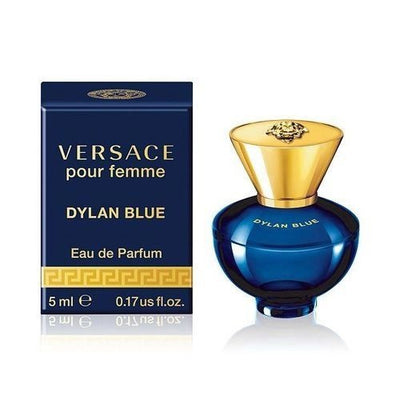 "Versace Pour Femme Dylan Blue" is a tantalizing feminine perfume that opens with granny smith apple, shiso, clover, black currant, forget-me-not, and shiso, followed by core notes of rose, jasmine, petalia, peach, and rosyfolia for a light, elegant scent. This is a miniature.  Know this fragrance and fall in love with the scent - a special perfume.