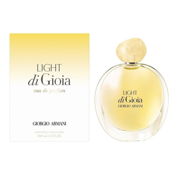 "Light Di Gioia" is a feminine floral fragrance that will remind you of a sunny day by the Mediterranean. This flowery-woody scent captures the spirit of a fresh bouquet. With top notes of bergamot, the core flowers into jasmine and gardenia.  Know this fragrance and fall in love with the scent - a special perfume.