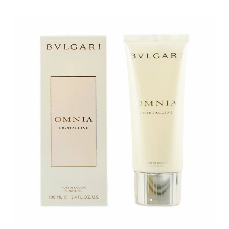 Omnia Crystalline Perfume by Bvlgari will immerse you in elegance.  This glorious scent created for ladies in 2005 skillfully intertwines the woody notes of bamboo and balsa wood with nashi fruit and lotus blossom for a heady aroma that people are sure to see.  Use it to complete your formal attire as you dine at the finest restaurants or enhance the casual outfit you wear to your neighborhood lunchroom.  Know this fragrance and fall in love with the scent - a special perfume.